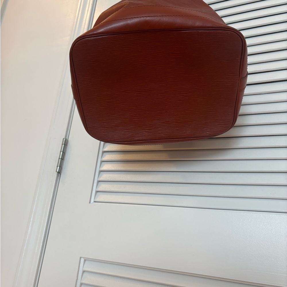 Louis Vuitton Brown Epi Bucket Bag - Picture 6 of 16
